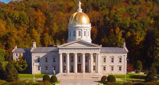 Front shot view of the Vermont State House